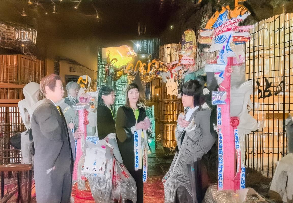 杨瀚森替补席困局：青岛队年轻球员培养争议，出场时间缩水引深思